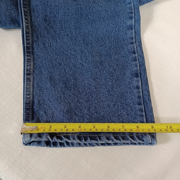 Wrangler men's jeans Sz 42X32 - Picture 3 of 5